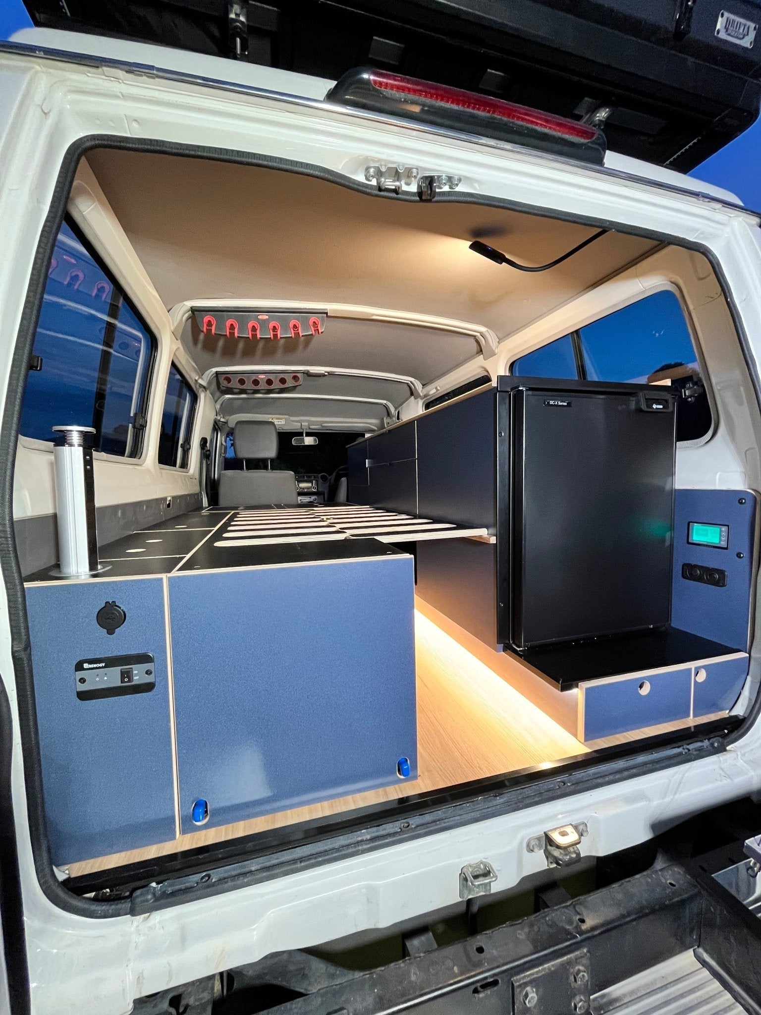 The 2017 Troopy — big fridge, big slide-out kitchen – Unwind Designs
