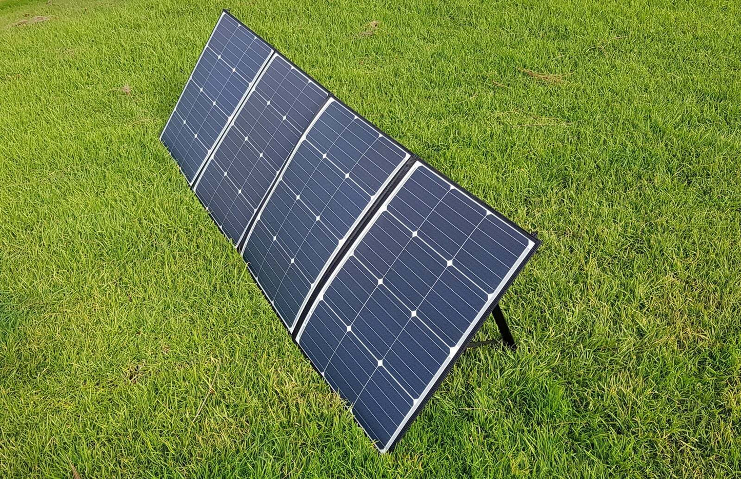 Sunman eArc 235W Portable Solar Blanket - Unwind Designs